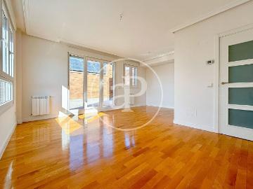 Atico de alto standing en venta Casco histórico de Hortaleza, España