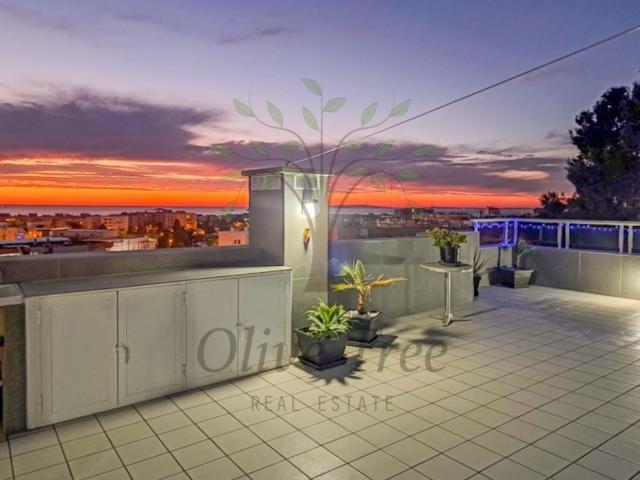 Atico de lujo de 430 m2 en venta Ibiza, España