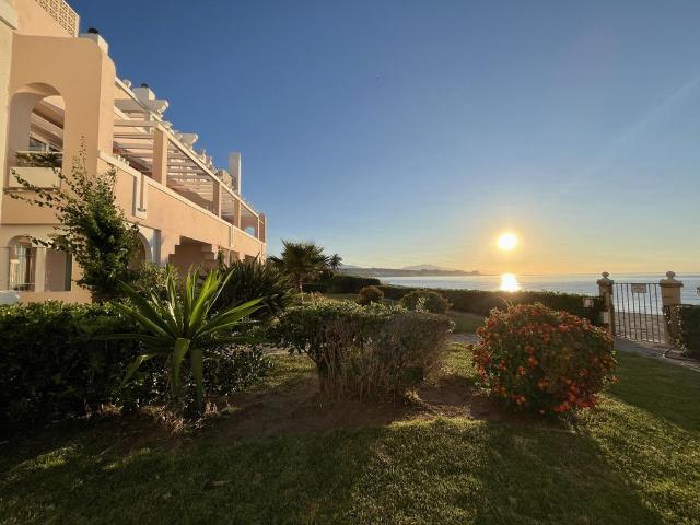 Atico de alto standing en venta Estepona, Andalucía