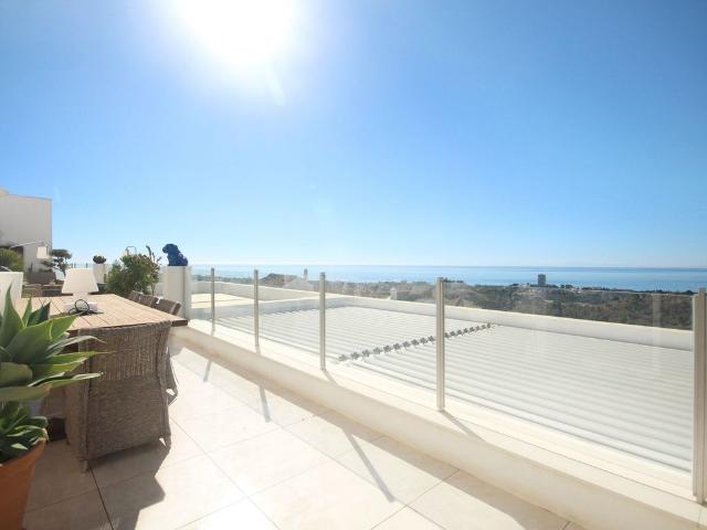 Atico de alto standing en venta Los Monteros, Marbella, Andalucía
