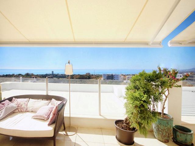 Atico de alto standing en venta Los Monteros, Marbella, Andalucía