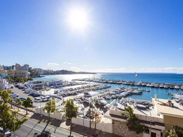 Ático de lujo con vistas a Port Calanova
