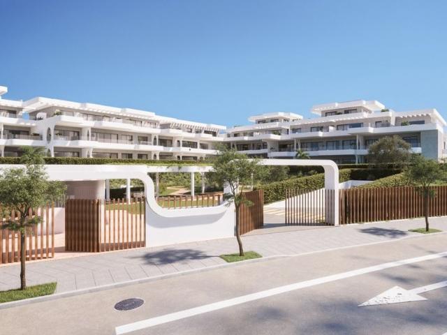 Atico de lujo de 146 m2 en venta Estepona, España