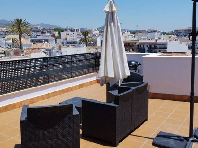 Atico de lujo de 150 m2 en alquiler Marbella, España
