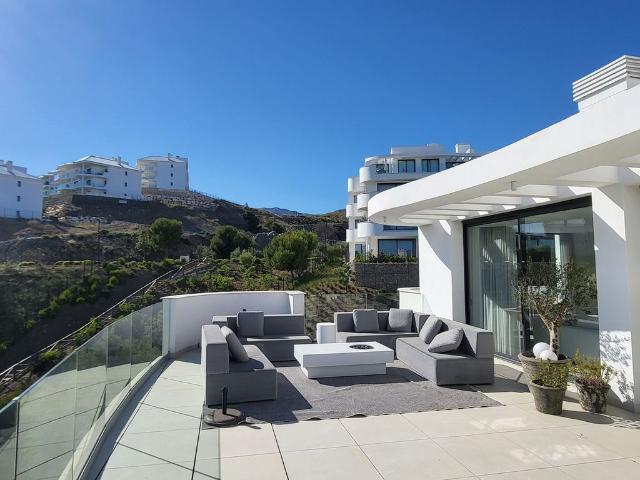 Atico de lujo de 155 m2 en venta Fuengirola, España