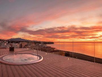 Atico de lujo de 163 m2 en venta Estepona, España