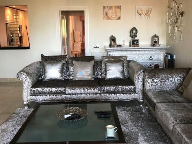 Atico de lujo de 170 m2 en venta Puerto Banús, España