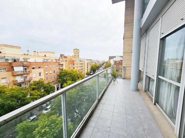 Atico de lujo de 170 m2 en venta Sevilla, España