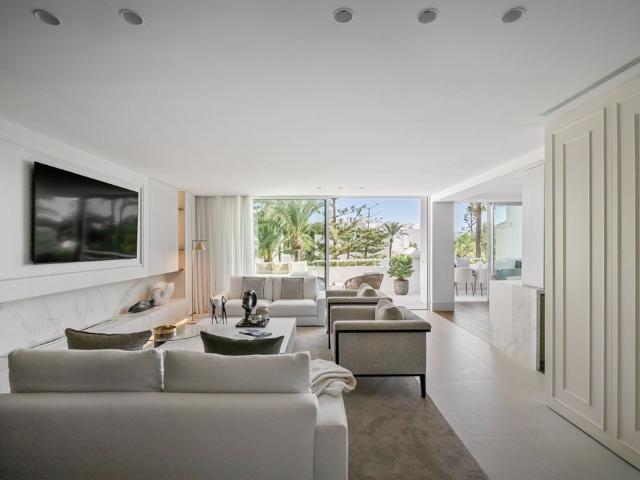 Atico de lujo de 172 m2 en venta The Golden Mile, Marbella, Andalucía