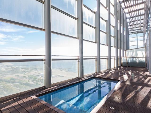 Atico de lujo de 179 m2 en alquiler Barcelona, Cataluña