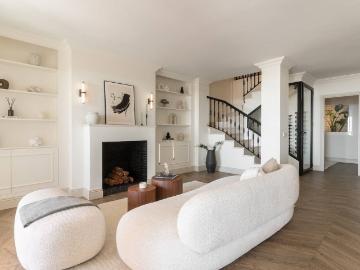 Venus, Malaga, Santangelo