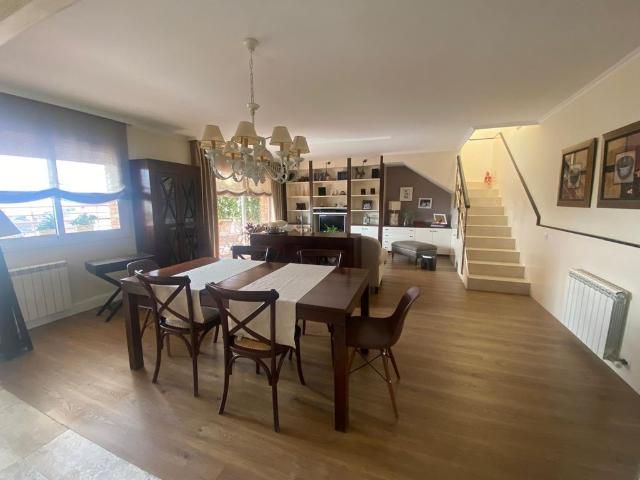 Atico de lujo de 197 m2 en venta Tiana, Cataluña