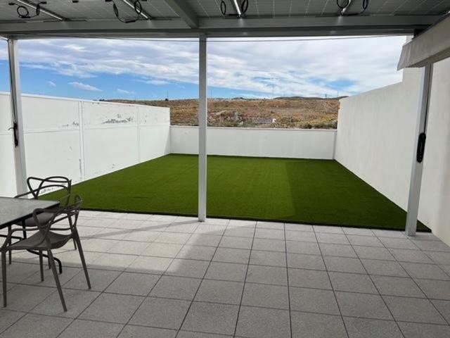 Atico de lujo de 100 m2 en alquiler Zaragoza, Aragón