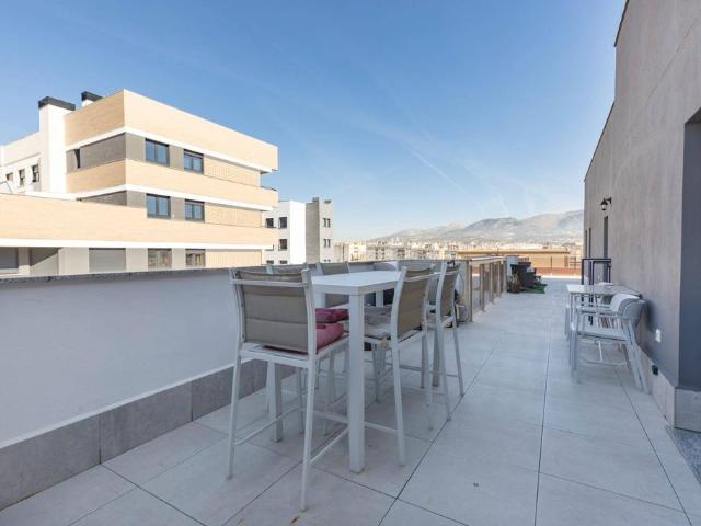 Atico de lujo de 106 m2 en venta Granada, Andalucía