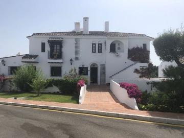 Plaza Juan Romero, Centro de Marbella, Camino de Camoján, Sierra Blanca, Urbanización Lomas de Puente Roman, Málaga, Andalucía, Andalucía