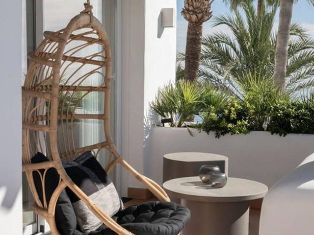 Atico de lujo de 115 m2 en venta Alcazaba beach, Estepona, Andalucía