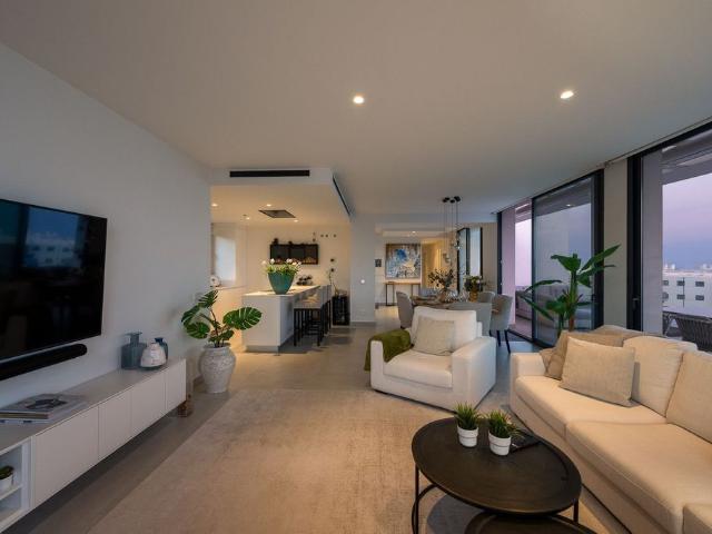 Atico de lujo de 120 m2 en venta Fuengirola, España