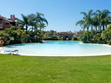 Atico de lujo de 120 m2 en venta Guadalmina, Andalucía