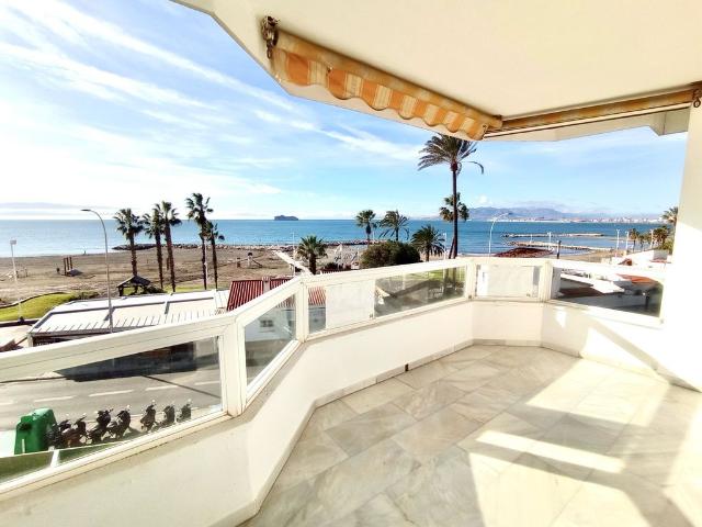 Atico de lujo de 125 m2 en venta Pedregalejo, España