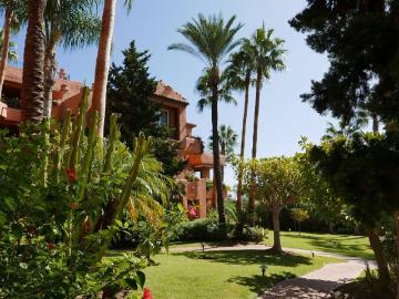 Atico de lujo de 126 m2 en alquiler Marbella, Andalucía