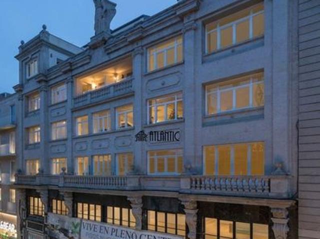 Atico de lujo de 200 m2 en venta Vigo, España