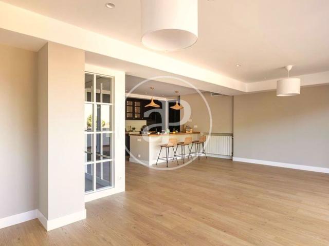 Atico de lujo de 225 m2 en venta Madrid, Comunidad de Madrid