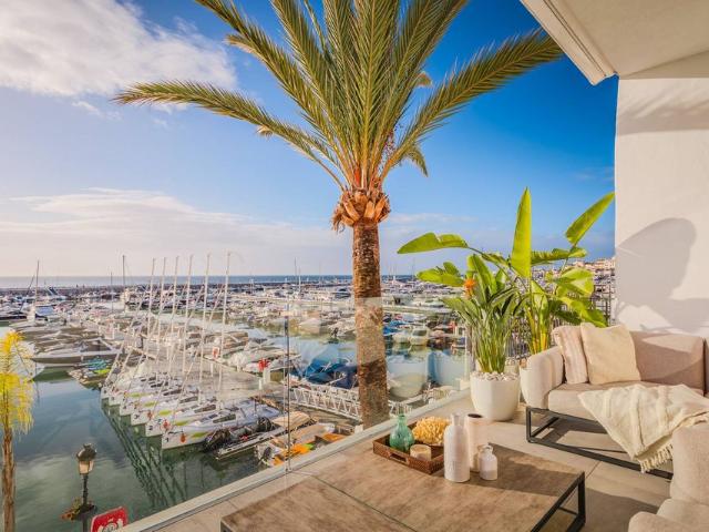 Atico de lujo de 238 m2 en venta Marbella, Andalucía