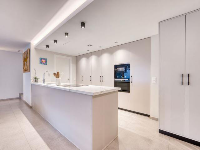 Atico de lujo de 323 m2 en venta San Pedro de Alcántara, Andalucía
