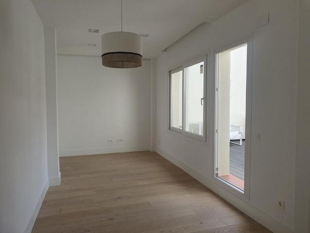 Atico de lujo de 70 m2 en venta Madrid, España