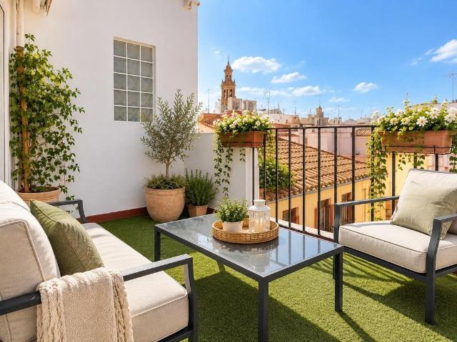 Atico de lujo de 98 m2 en alquiler Valencia, España