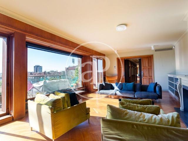 Exclusivo ático en alquiler Barcelona, Cataluña