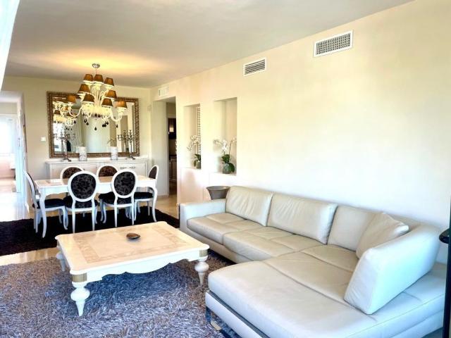 Exclusivo ático en alquiler Estepona, Andalucía