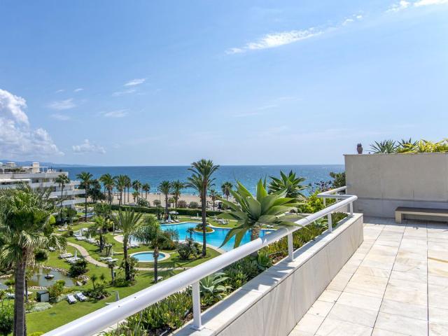 Atico de lujo en venta Puerto Banús, Andalucía
