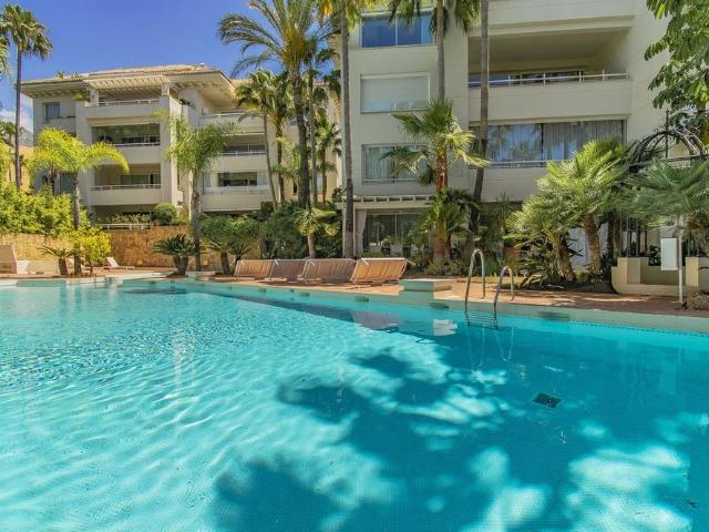Atico de lujo en venta The Golden Mile, Marbella, Andalucía
