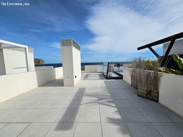 Ático de lujo frente al mar en Jávea – Diseño, confort y vistas infinitas