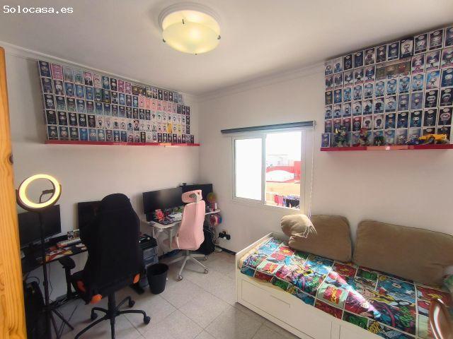 ¡ÁTICO DÚPLEX CON AZOTEA PRIVADA EN VENTA EN LA ISLETA!
