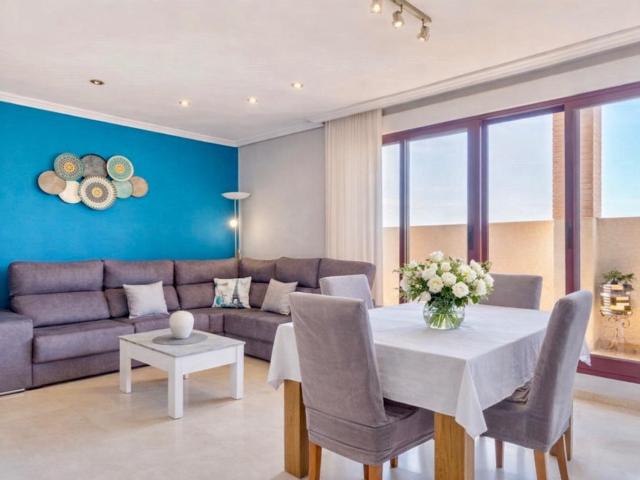 Ático dúplex con gran terraza en residencial con piscina, garaje y trastero – Cortes Valencianas, Nou Mestalla
