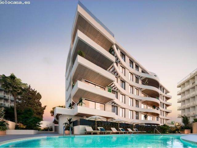 Ático dúplex con vistas en Puerto Marina – Benalmádena