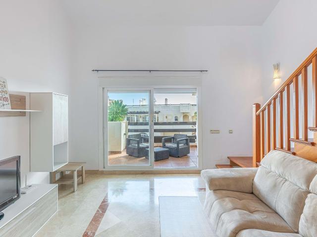 Ático dúplex en El Campanario con vistas a La Concha y orientación sur