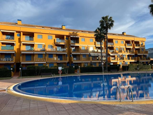 Ático Dúplex en Las Marinas caminando a la playa y al casco. 120m² Dénia