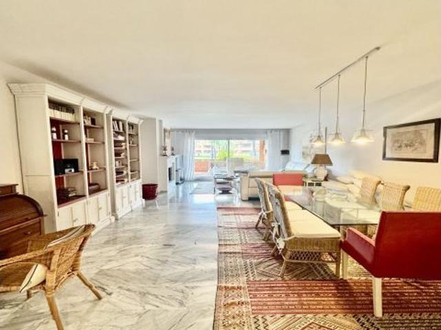 Atico Duplex en Venta en Estepona, Málaga