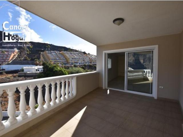 Atico duplex en venta en Los Acantillados de los Gigantes. Complejo Gigansol del Mar