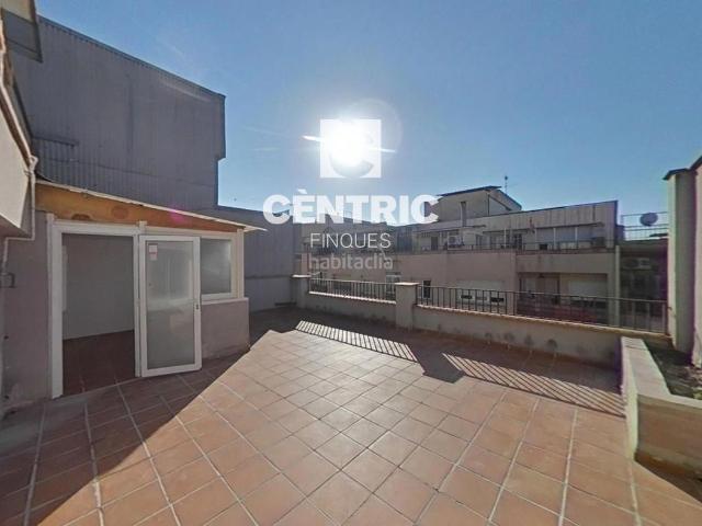 Ático en venta en Terrassa, Cementiri Vell. Ático ideal para inversión en el barrio de la Escola Industrial. Áticos.