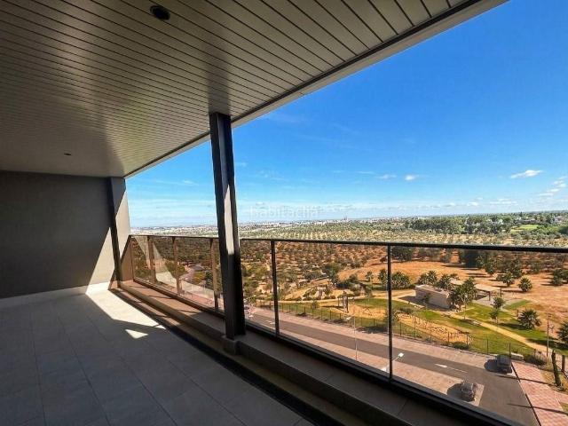 Ático en venta en Tomares, Aljamar. Estrena la vivienda que siempre has soñado con vistas al Zaudín. Áticos.