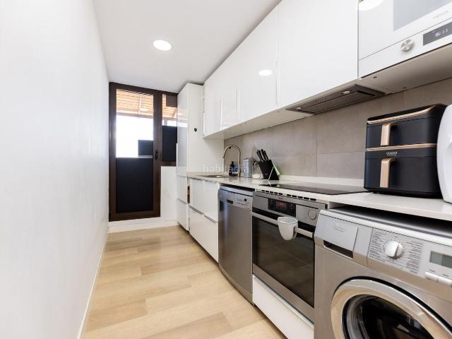 Ático en venta en Torrejón de Ardoz, Virgen del Rosario. Exclusivo ático de dos habitaciones con gran terraza, garaje, trastero y piscina. Áticos Torrejón de.