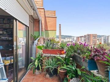 Ático en venta en travesía De Les Corts, Barcelona, de 87 m² 3 habitaciones por 195.000