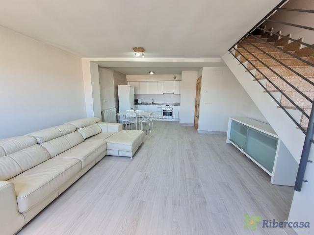 Ático en venta en Tudela, Parque del Queiles. ATICO DUPLEX CON DOS TERRAZAS EN ZONA MERINDADES. Áticos.