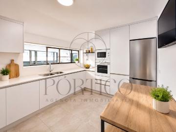 Ático en venta en Tui. Exclusividad, amplitud y luz en el corazón de la ciudad. Áticos.