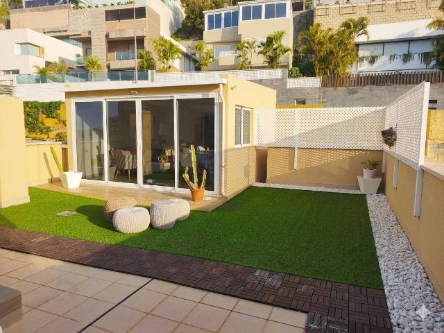 Ático en Venta en Urbanización Anaga