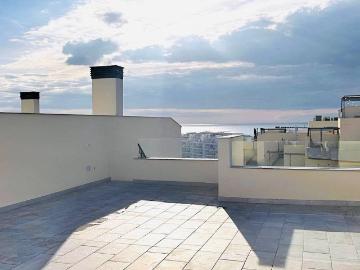Ático en Venta en Urbanización Santa Rosa